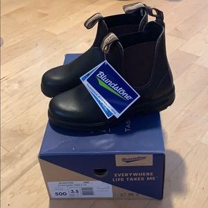 Brand New Blundstone 500 Boots Size 6.5